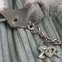Наручники металеві Adrien Lastic Handcuffs White з білим пухнастим оздобленням